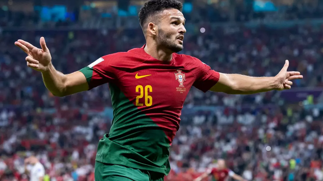 Portugals Gonçalo Ramos traf beim deutlichen Sieg gegen Luxemburg doppelt. - Bild: Tom Weller/dpa/Archivbild