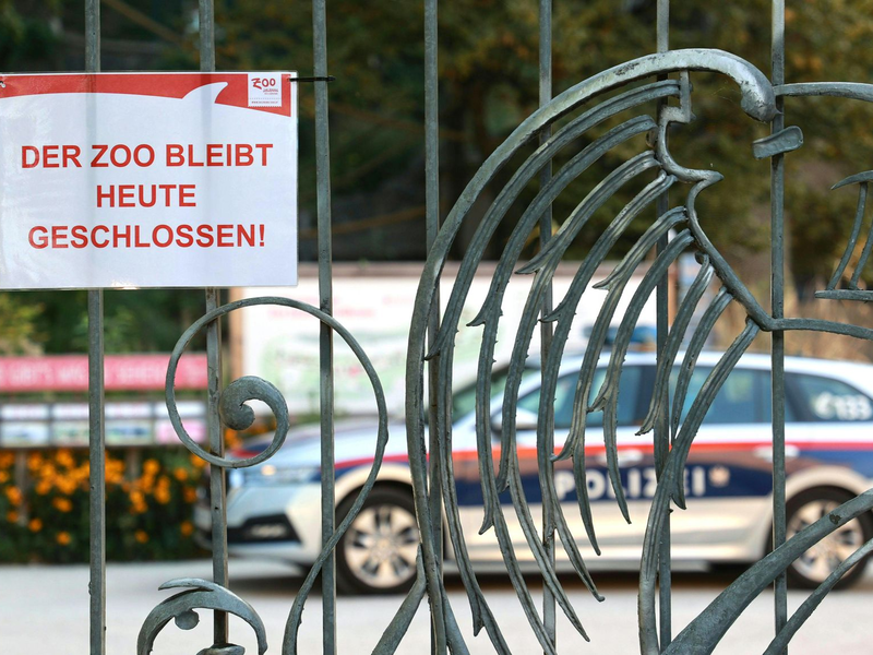 Nach dem Tod einer Pflegerin bleibt der Zoo Salzburg am Dienstag geschlossen. - Foto: Franz Neumayr/APA/dpa