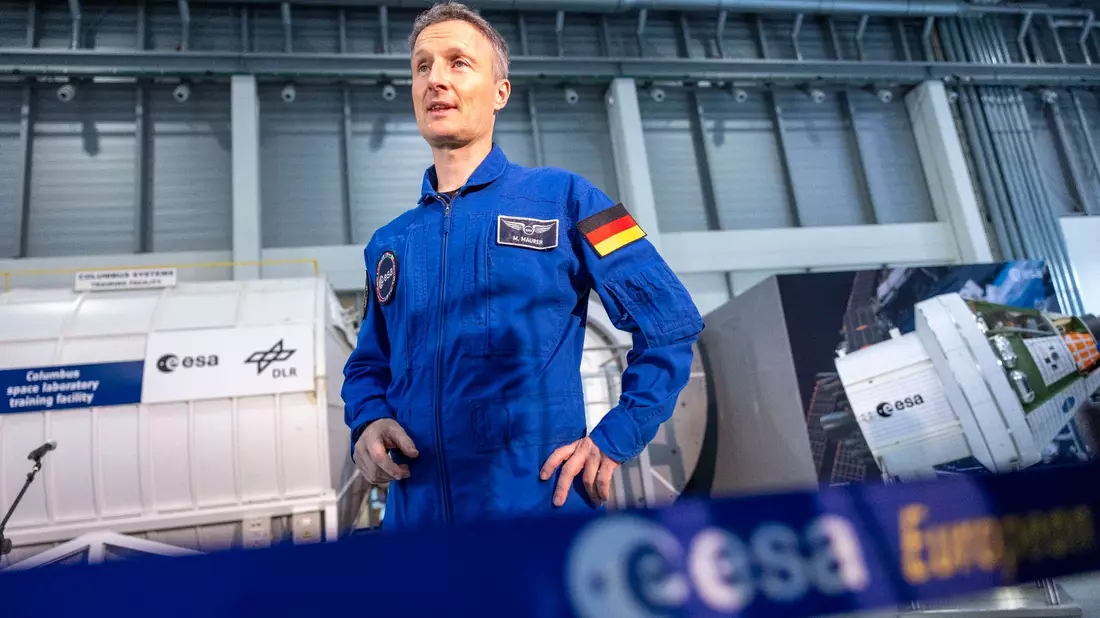 Matthias Maurer im Astronautenzentrum der Europäischen Weltraumorganisation ESA. - Bild: Thomas Banneyer/dpa
