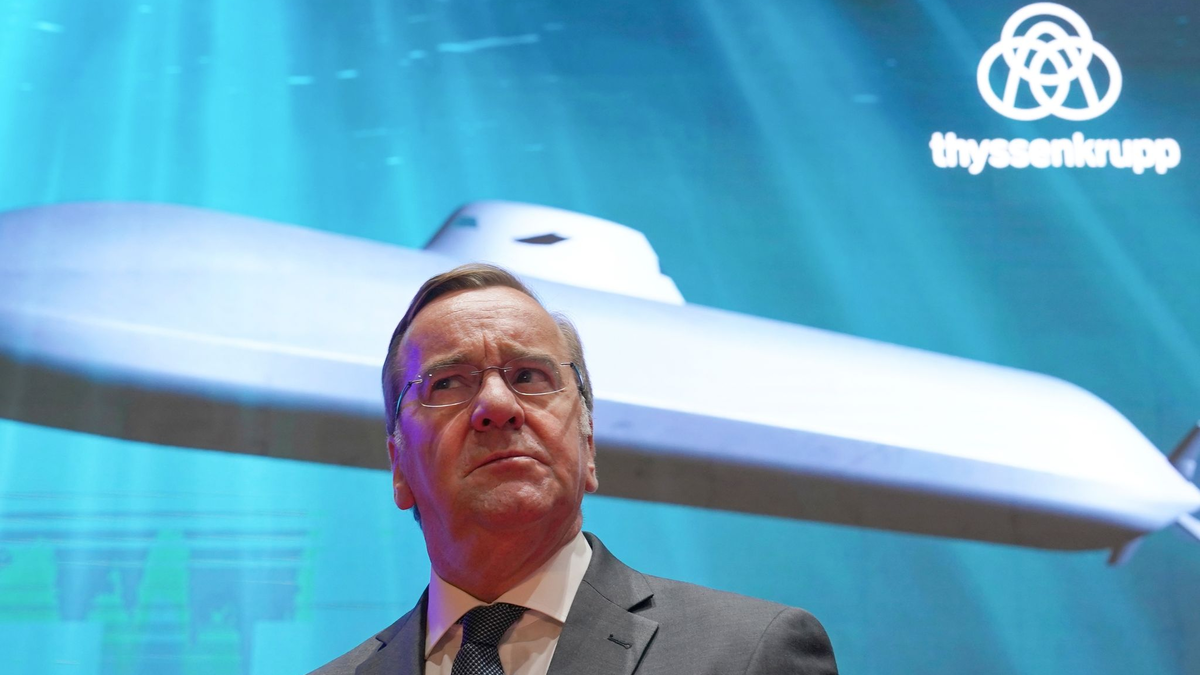 Verteidigungsminister Boris Pistorius (SPD) will für Deutschland U-Boote kaufen. - Foto: Marcus Brandt/dpa