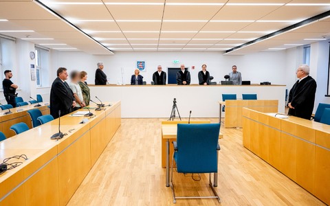 Das Landgericht Erfurt sah es als erwiesen an, dass der Angeklagte in einer Nacht im August vergangenen Jahres in Apolda ein Feuer in einem Wohnhaus legte, von dem er wusste, dass dort viele Menschen lebten. - Foto: Jacob Schröter/dpa