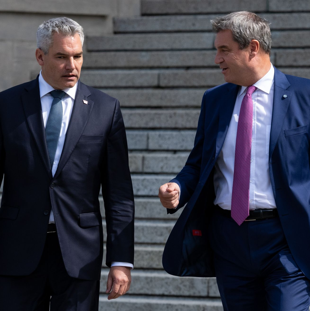 Bayerns Ministerpräsident Markus Söder und Österreichs Kanzler Karl Nehammer (l) trafen sich in München. - Foto: Sven Hoppe/dpa