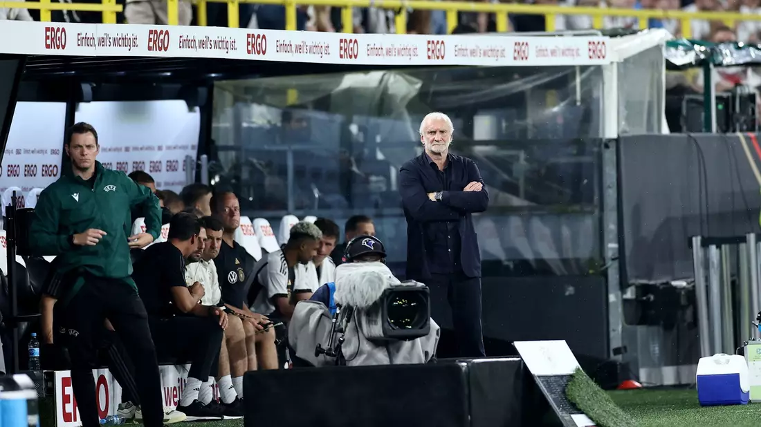 DFB-Sportdirektor Rudi Völler hat seinen Vertrag bis zur WM 2026 verlängert. - Bild: Rolf Vennenbernd/dpa