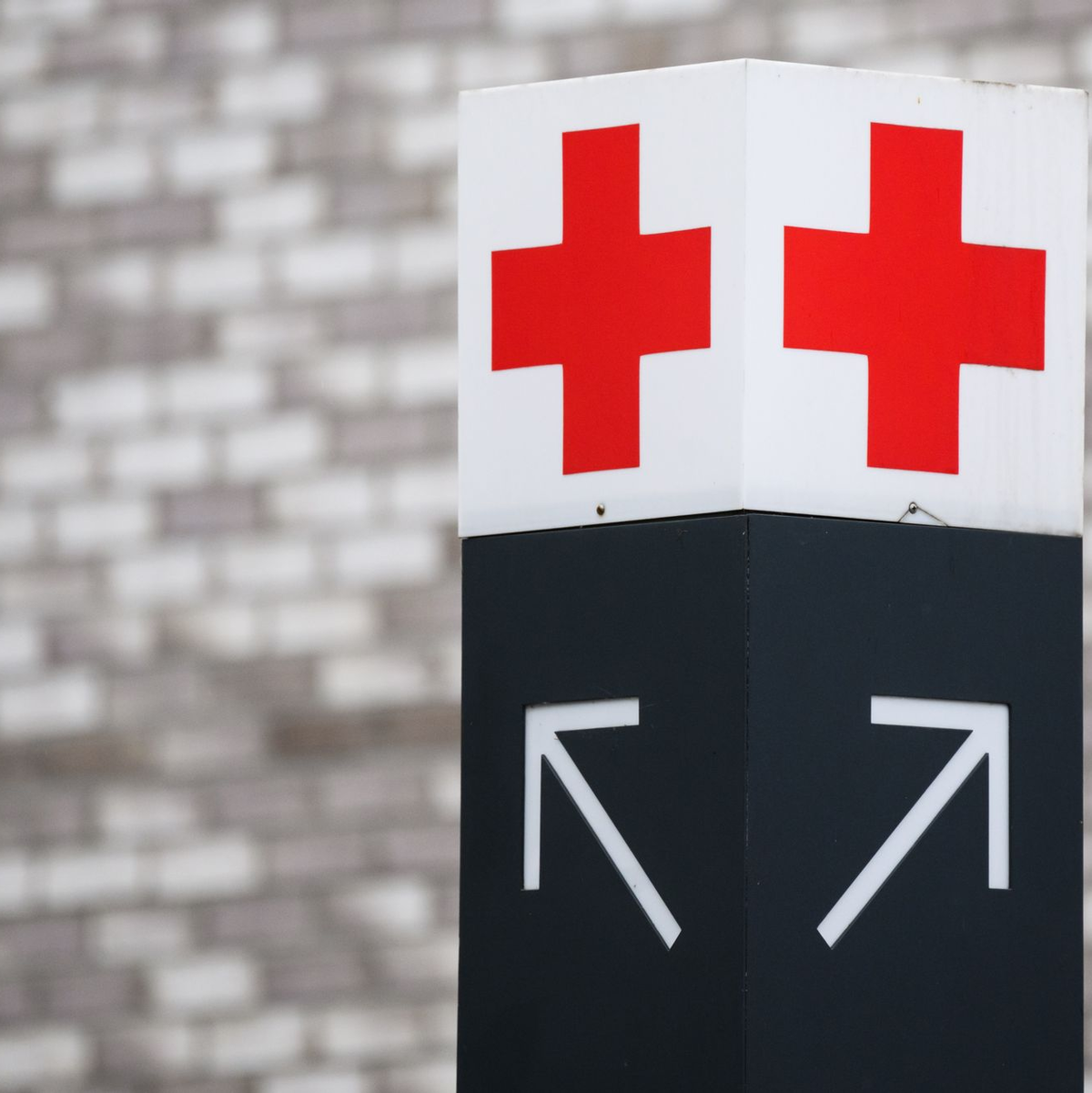 Viele Deutsche haben Angst vor einem Krankenhausaufenthalt. - Foto: Julian Stratenschulte/dpa