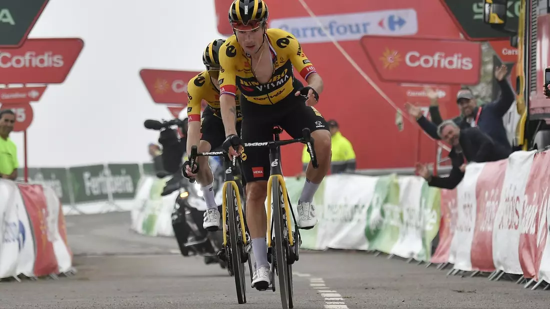 Primoz Roglic setzte sich auf der 17. Etappe der Vuelta durch. - Bild: Pep Dalmau/Belga/dpa
