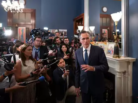 Mitt Romney, republikanischer Senator von Utah, wird 2024 nicht zur Wiederwahl antreten. - Foto: J. Scott Applewhite/AP