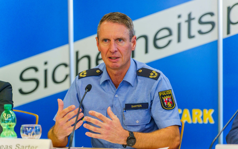 Andreas Sarter, Polizeivizepräsident am Polizeipräsidium Rheinpfalz, auf der Pressekonferenz: «Uns war bekannt, mit welchem Menschen wir zu tun haben.» - Foto: Andreas Arnold/dpa