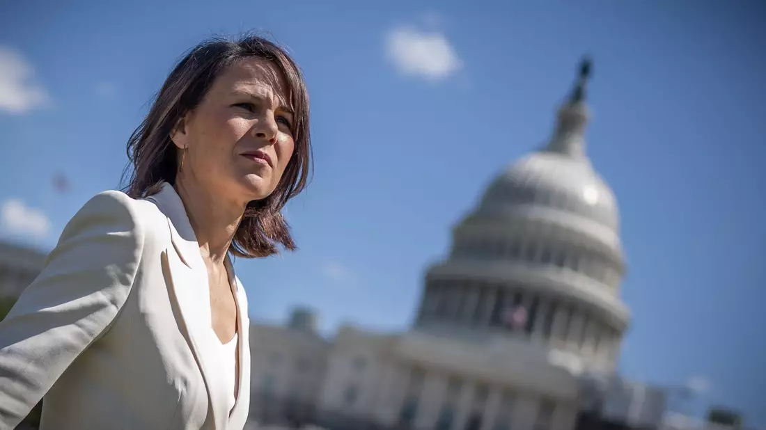 Bundesaußenministerin Annalena Baerbock hält sich für politische Gespräche in Washington auf. - Bild: Michael Kappeler/dpa