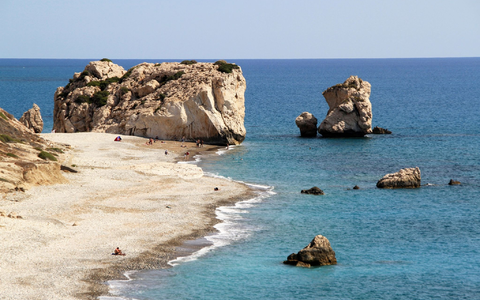 Ist bei Touristen in diesem Jahr ein besonders beliebtes Ziel: In Zypern wuchs in den vergangenen Monaten die Anzahl der Übernachtungsbuchungen im EU-Vergleich am stärksten. - Foto: Bernhard Krieger/dpa-tmn