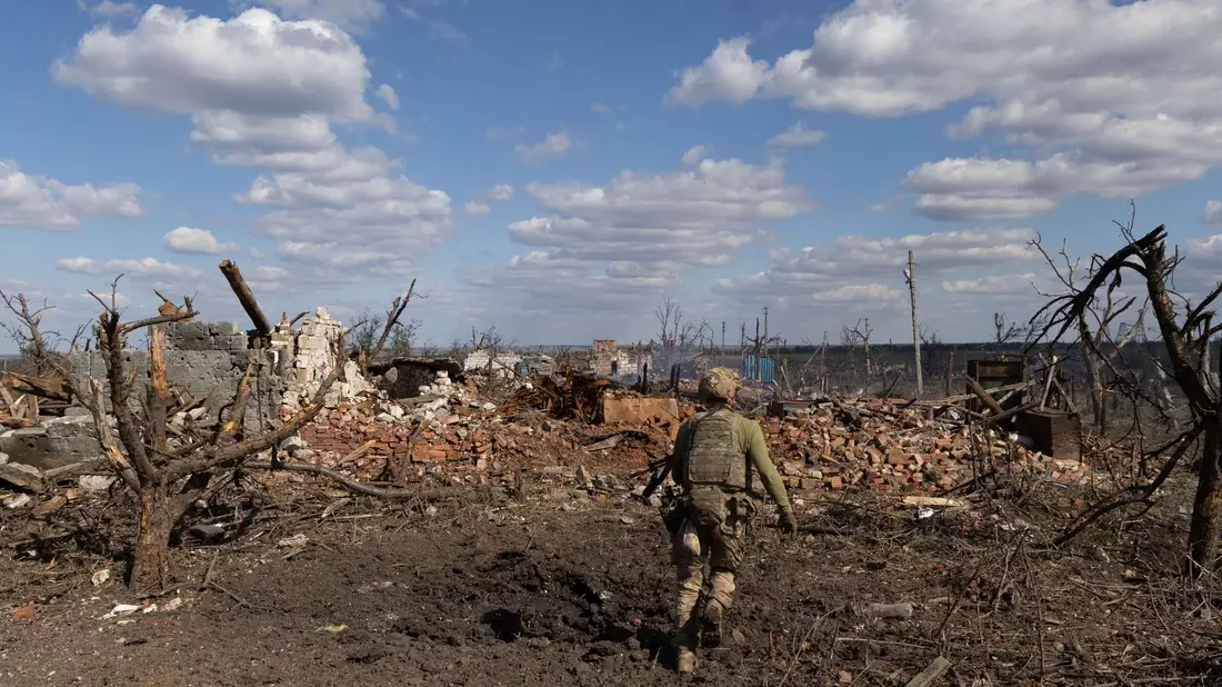 Frontlinie in Andriiwka in der Region Donezk. Die 3. Angriffsbrigade gab am Freitag bekannt, dass sie die vom Krieg zerstörte Siedlung zurückerobert hat. - Bild: Alex Babenko/AP/dpa