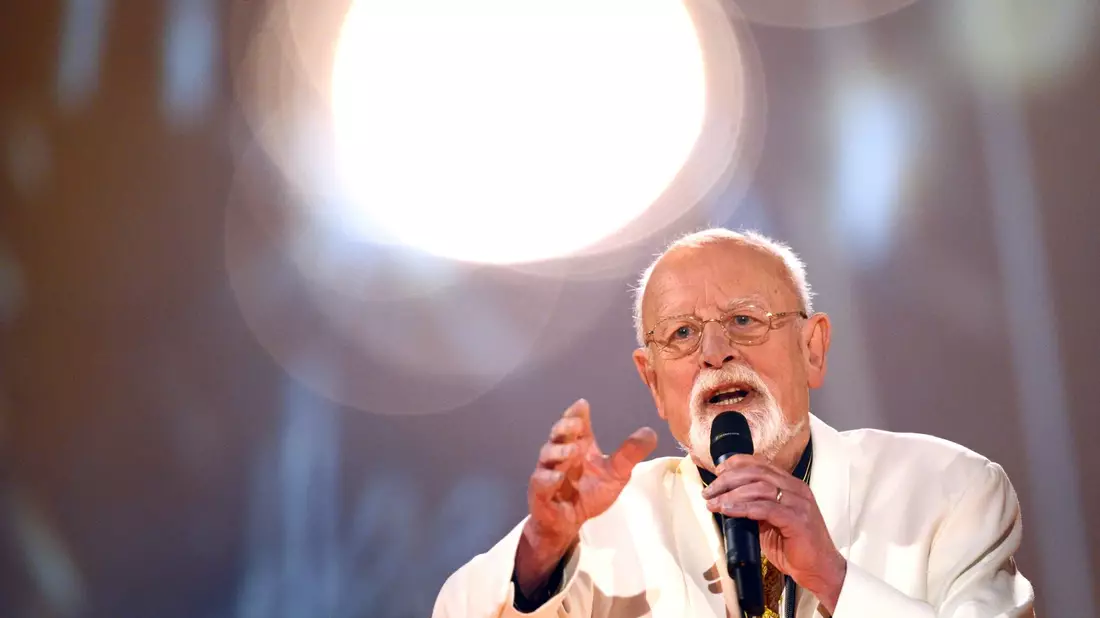 Sänger Roger Whittaker ist gestorben. - Bild: Patrick Seeger/dpa