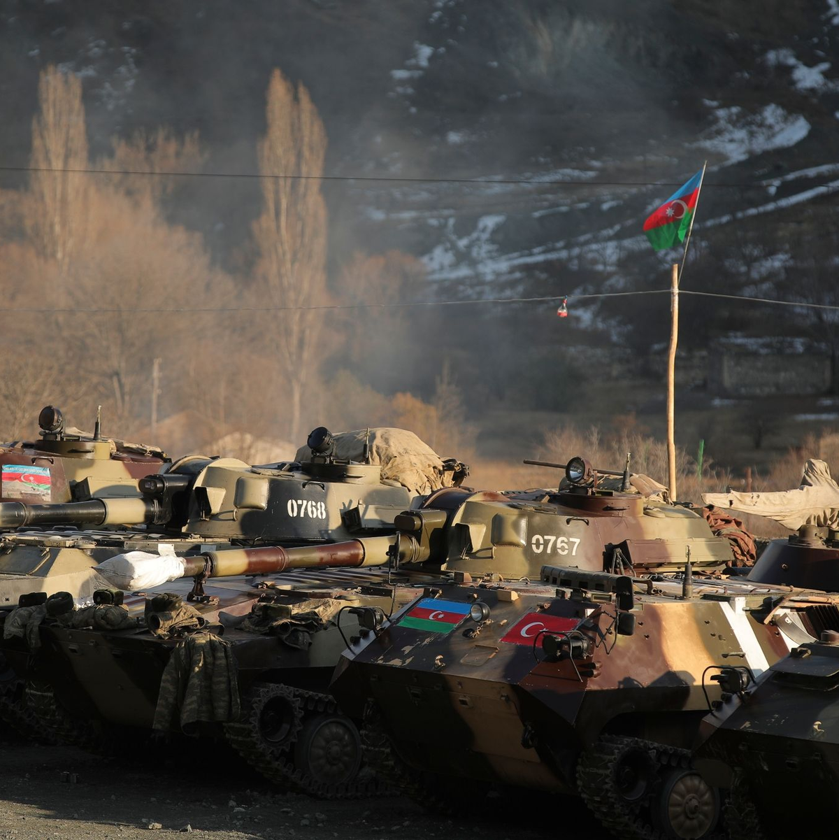Aaserbaidschanische Panzer bei Kalbajar (Archivbild). - Foto: Emrah Gurel/AP/dpa