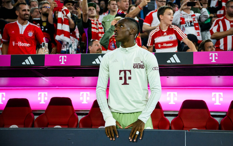 Münchens Mathys Tel bekommt großes Lob aus seinem Verein. - Foto: Tom Weller/dpa