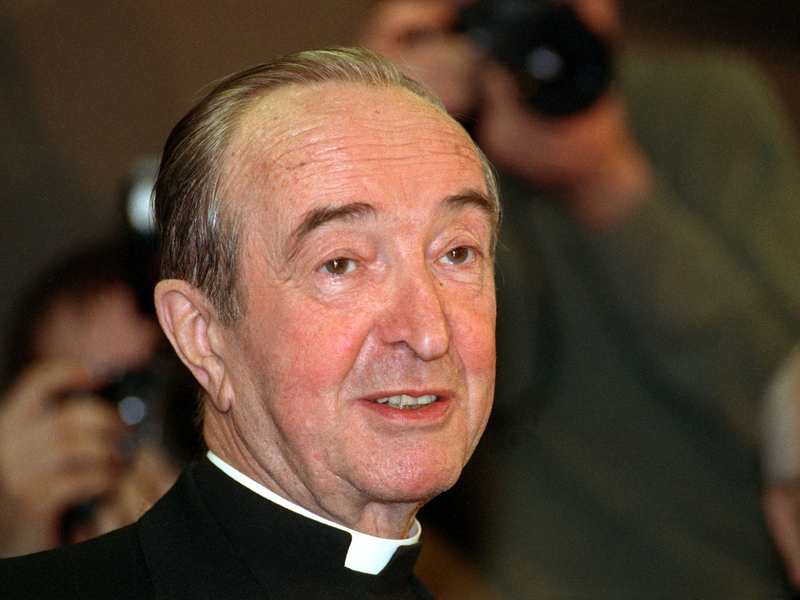 Die katholische Kirche untersucht Missbrauchsvorwürfe gegen den Gründungsbischof des Ruhrbistums und späteren Kardinal Franz Hengsbach (1910-1991). - Foto: Achim Scheidemann/dpa