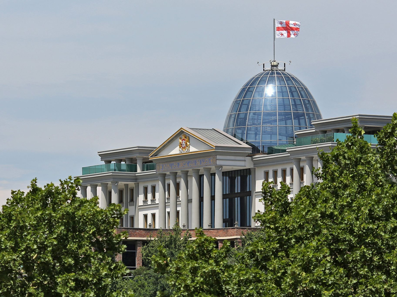 Der Präsidentenpalast in der georgischen Hauptstadt. - Foto: Jan Woitas/dpa