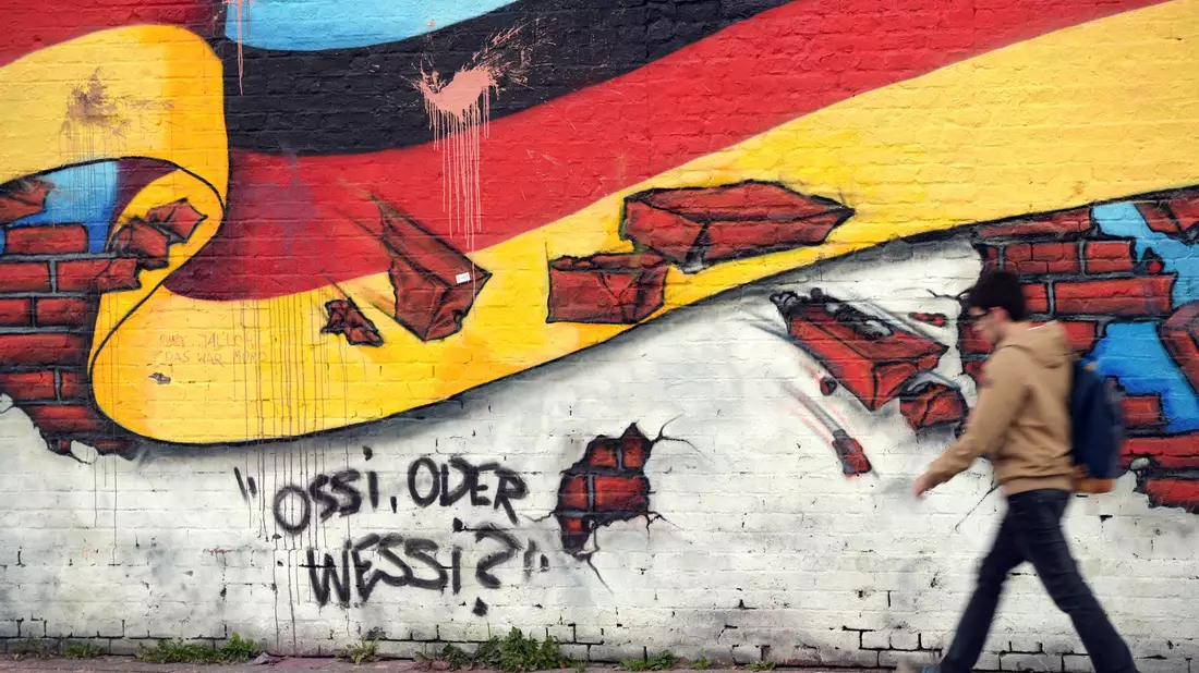 Wandbild von Caspar Kirchner in Berlin. - Bild: picture alliance / dpa
