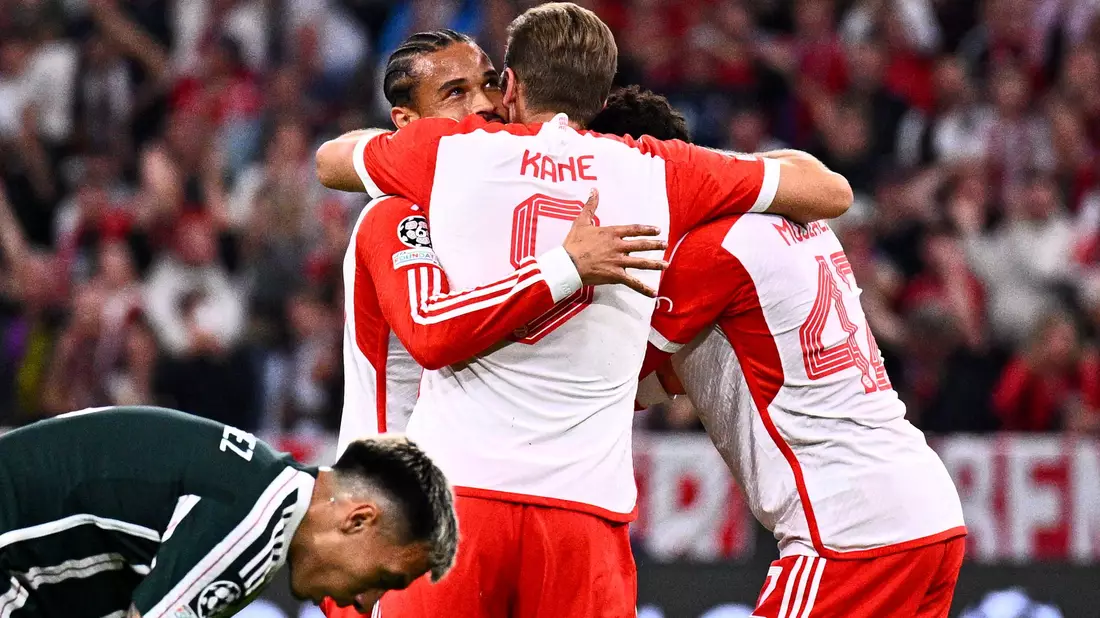 Der FC Bayern München gewinnt zum Auftakt der Champions League 4:3 gegen Manchester United. - Bild: Tom Weller/dpa