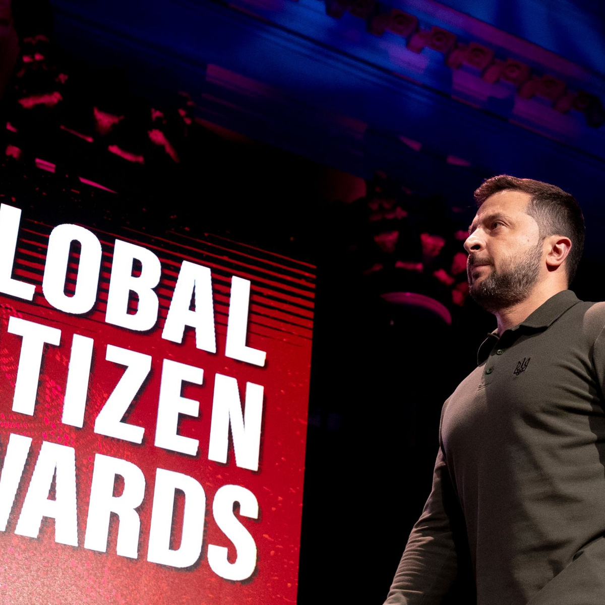 Der ukrainische Präsident Wolodymyr Selenskyj nimmt in New York den Global Citizen Awards entgegen. - Foto: Julia Nikhinson/AP/dpa
