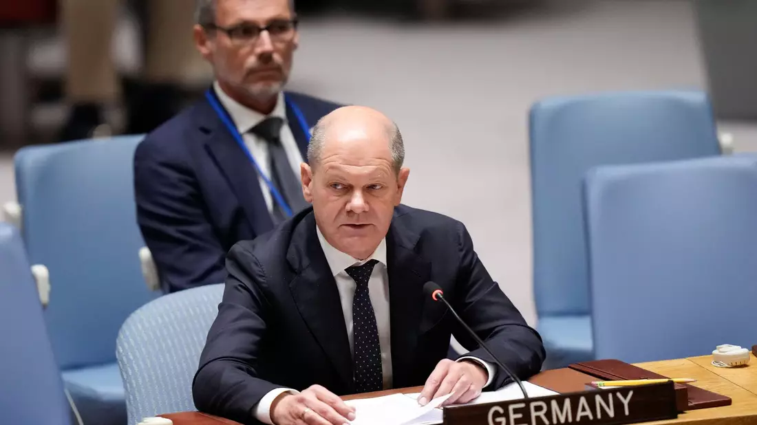 Bundeskanzler Olaf Scholz spricht im UN-Sicherheitsrat. - Bild: Mary Altaffer/AP/dpa