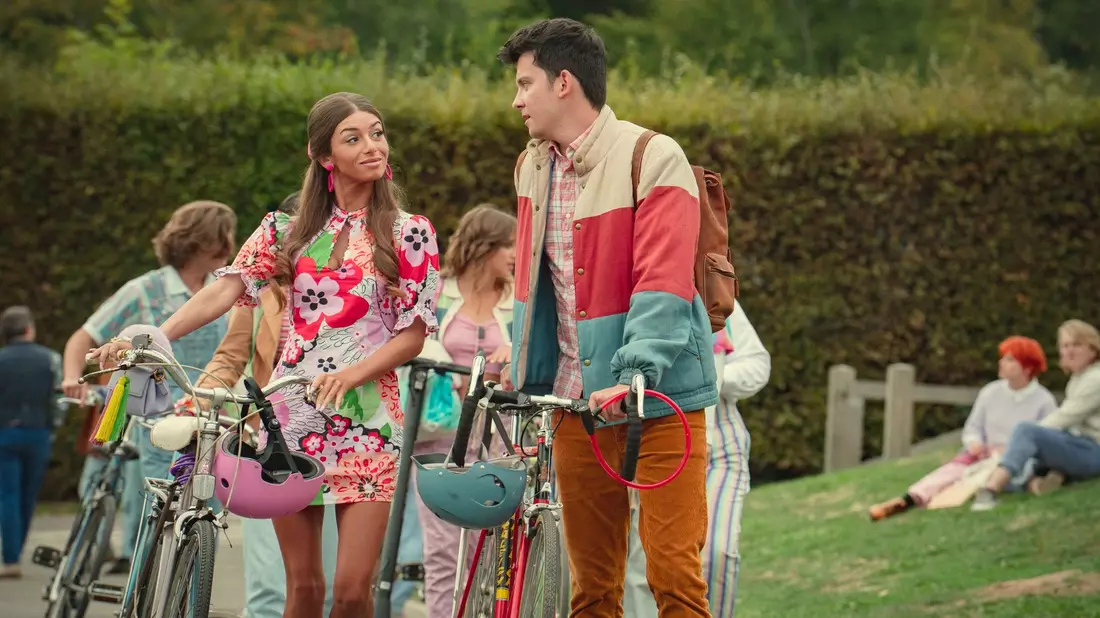 Ruby (Mimi Keene) und Otis (Asa Butterfield) in der finalen Staffel von der Serie «Sex Education». - Bild: Samuel Taylor/Netflix/dpa