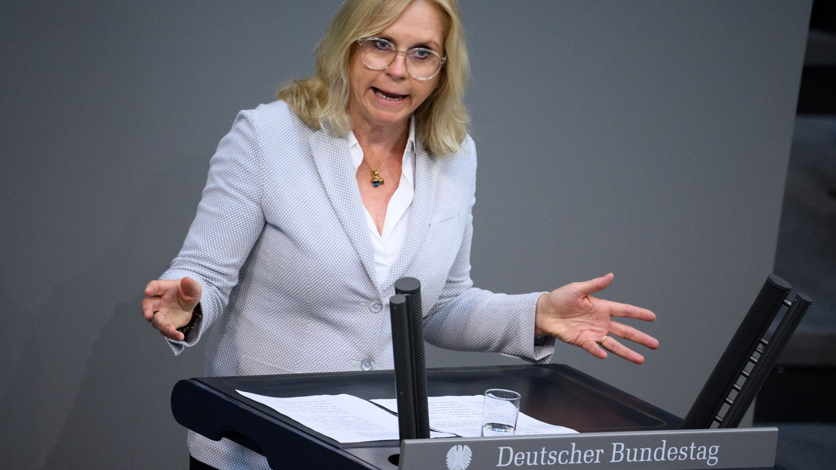 Laut CSU-Innenexpertin Andrea Lindholz soll Kanzler Olaf Scholz das Thema Migration zur Chefsache machen. - Foto: Bernd von Jutrczenka/dpa