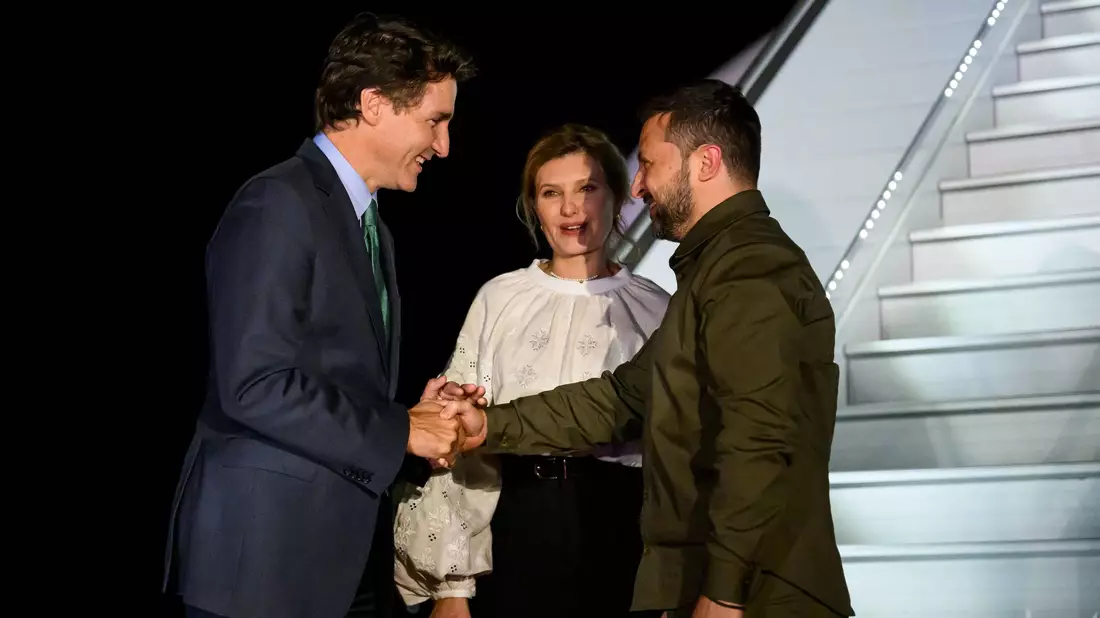 Erstmals seit Kriegsbeginn: Wolodymyr Selenskyj und seine Frau Olena Selenska sind nach Kanada gereist. - Bild: Justin Tang/Canadian Press via ZUMA Press/dpa