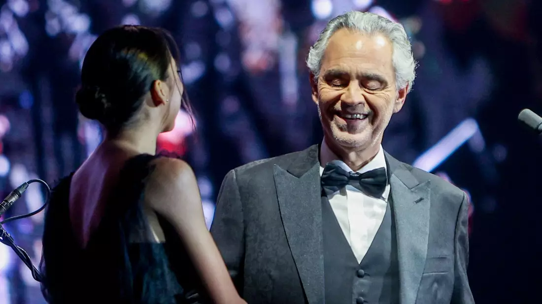 Der italienische Sänger Andrea Bocelli wird 65 Jahre alt. - Bild: Ricardo Rubio/EUROPA PRESS/dpa