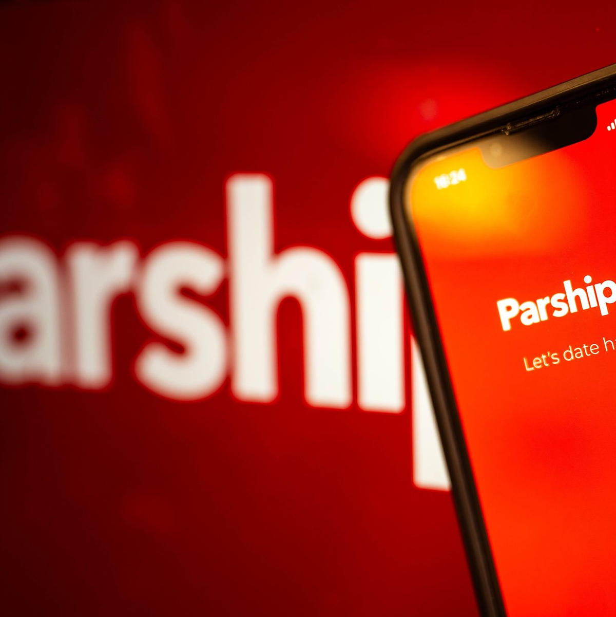 Die App der Online-Partnervermittlung Parship auf einem Smartphone. - Foto: Sina Schuldt/dpa