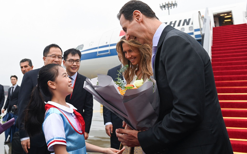 Der syrische Präsident Baschar al-Assad (r) ist zum ersten Mal seit 2004 wieder zu Besuch in China. - Foto: Huang Zongzhi/Xinhua/AP