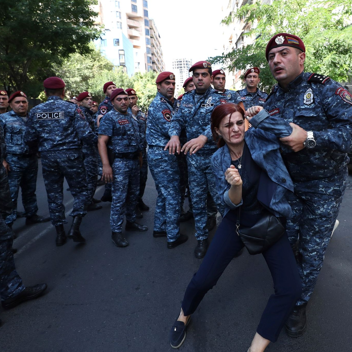 Protest in Eriwan gegen Ministerpräsident Nikol Paschinjan. - Foto: Stepan Poghosyan/Photolure/AP/dpa