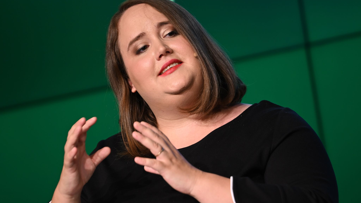 Grünen-Vorsitzende Ricarda Lang äußert sich zur angespannten Lage auf dem Wohnungsmarkt. - Foto: Britta Pedersen/dpa