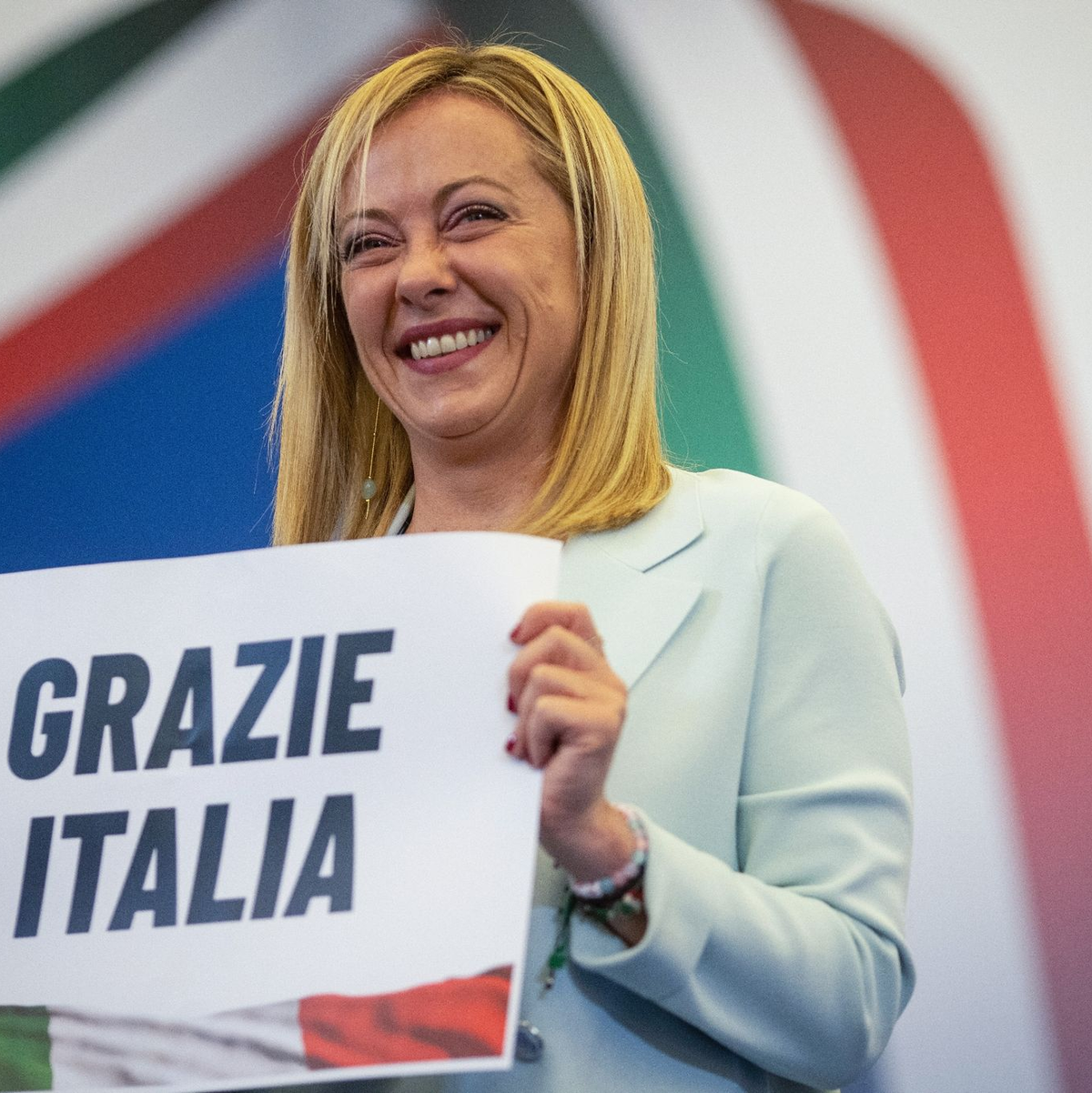 Ein Jahr ist es her, dass Giorgia Meloni in Italien die Wahl zu Italiens Ministerpräsidentin gewann. - Foto: Oliver Weiken/dpa