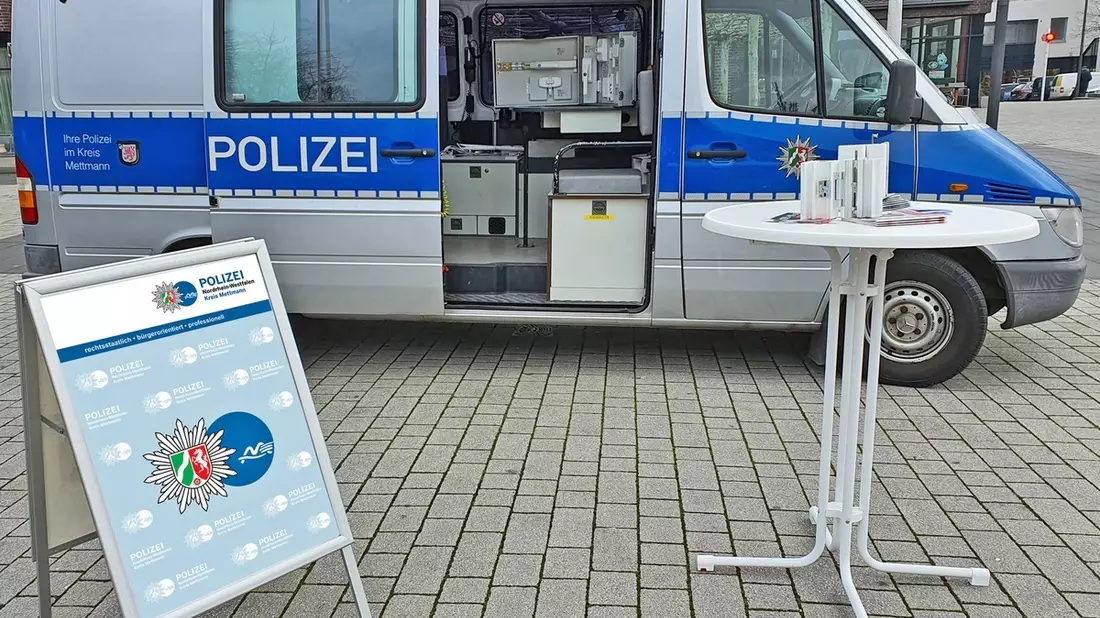 POL-ME: Die Kriminalprävention berät am Info-Mobil - Wülfrath / Erkrath - 2404040 - Bild: presseportal.de