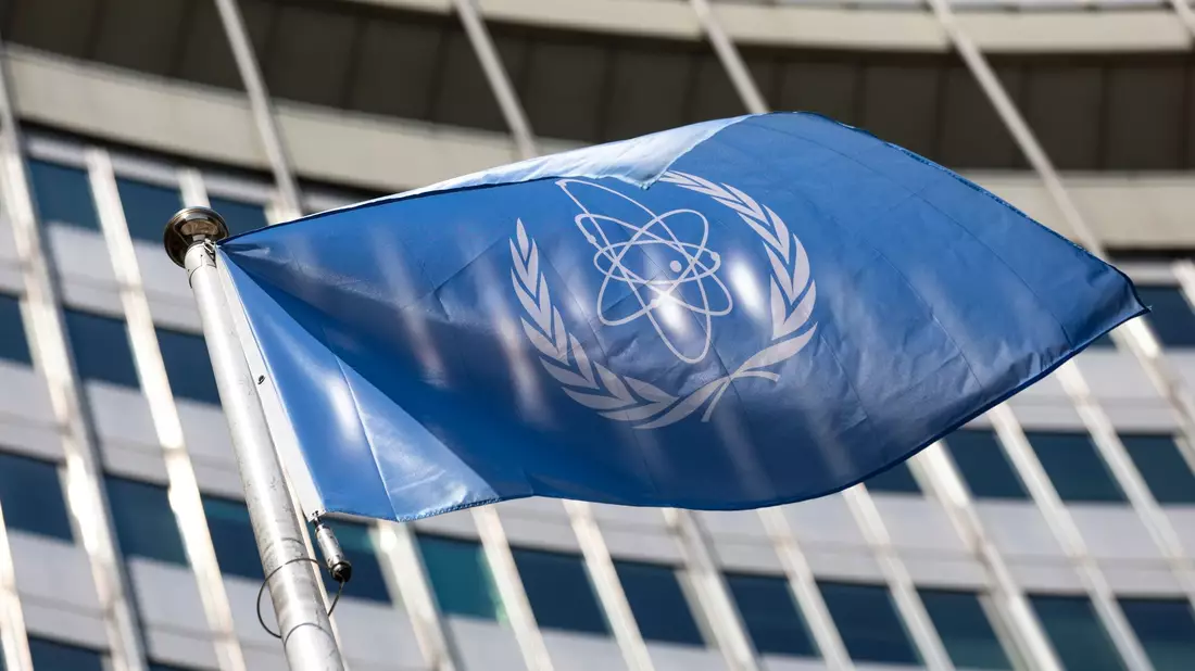 Die Internationale Atomenergiebehörde überwacht Atomanlagen. - Bild: Lisa Leutner/AP/dpa