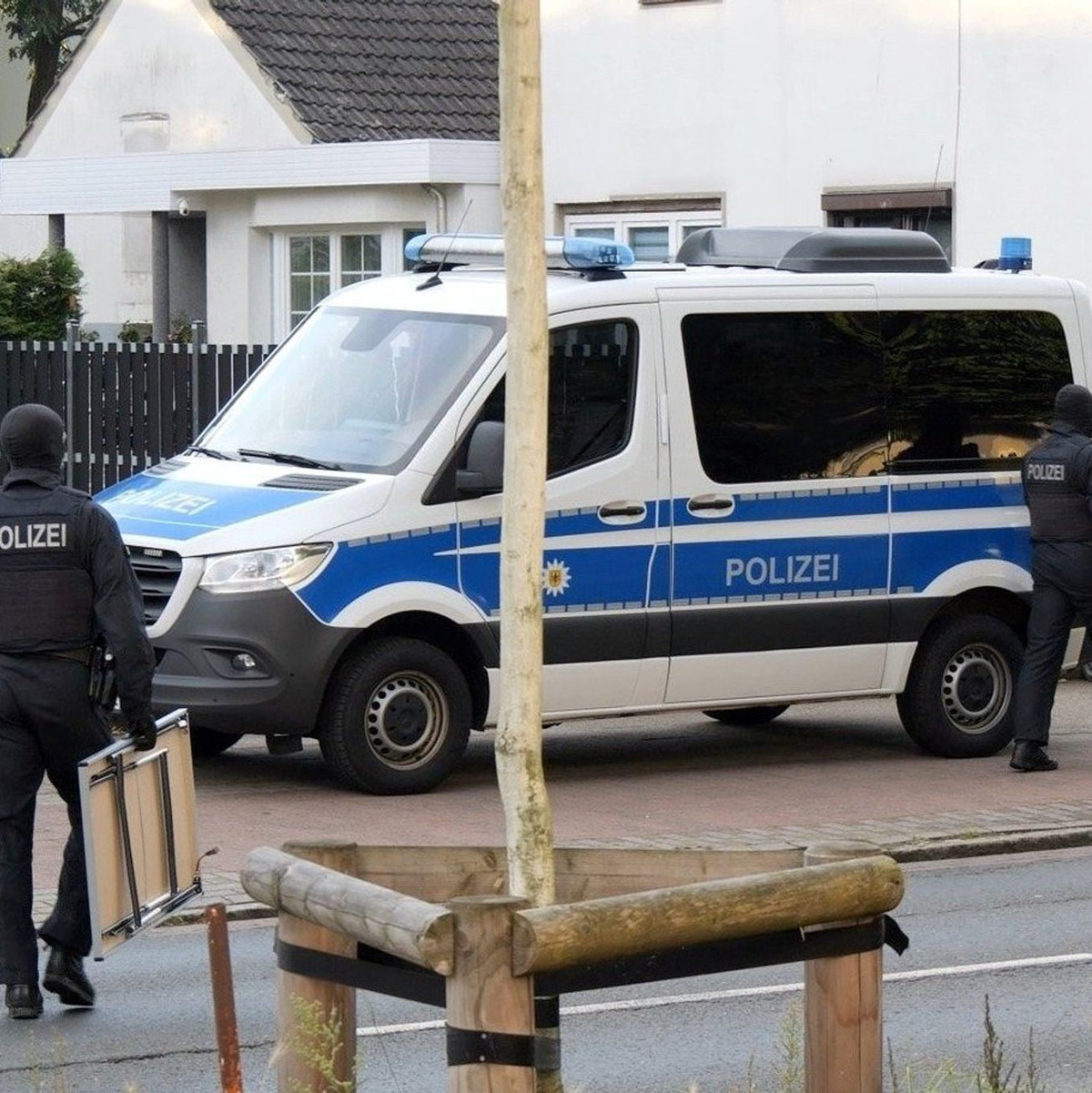 Bei einer Razzia in fünf Bundesländern - hier in Bremen - hat die Bundespolizei mehrere mutmaßlich eingeschleuste Syrer entdeckt. - Foto: Hüneke/dpa