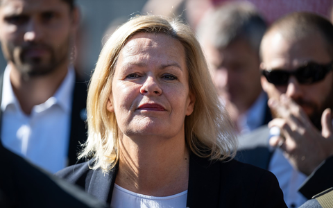 Bundesinnenministerin Nancy Faeser hat eine rechtsextremistische Vereinigung verboten. - Foto: Hannes P. Albert/dpa