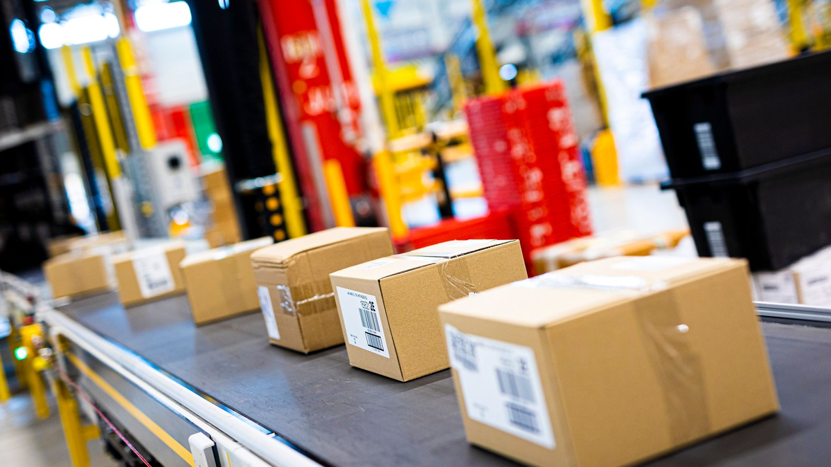 Der Onlinehandel in Deutschland leidet unter der Konsumflaute. - Foto: Moritz Frankenberg/dpa