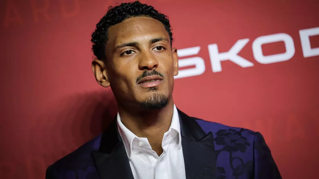 BVB-Star Sébastien Haller wurde 2022 mit Hodenkrebs diagnostiziert. - Bild: Christian Charisius/dpa