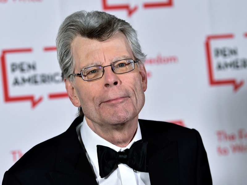 Stephen King ist mittlerweile 76 Jahre alt, aber kein bisschen schreibmüde. - Foto: Evan Agostini/Invision/AP/dpa