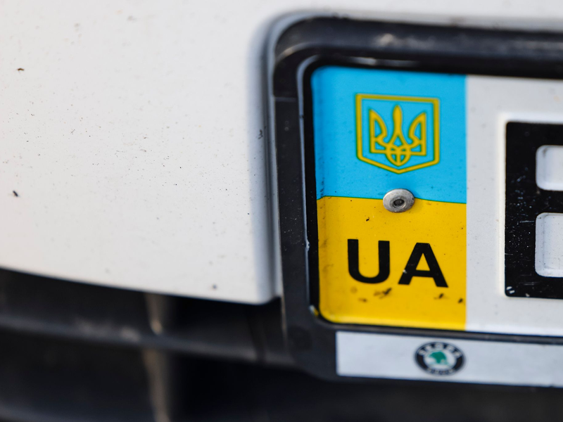 Eine staatliche Stelle zahlt für die vereinfachte Prüfung für ukrainische Autos nicht. - Foto: Frank Molter/dpa