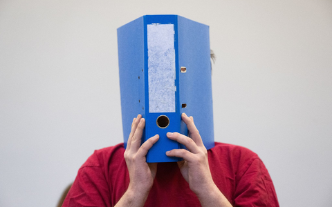 Der Angeklagte ermordete die Schülerin Ayleen. - Foto: Boris Roessler/dpa