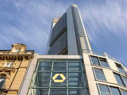 Mehr Effizienz als Lebensversicherung: Commerzbank ringt um Eigenständigkeit (Archivbild) - Foto: Helmut Fricke/dpa