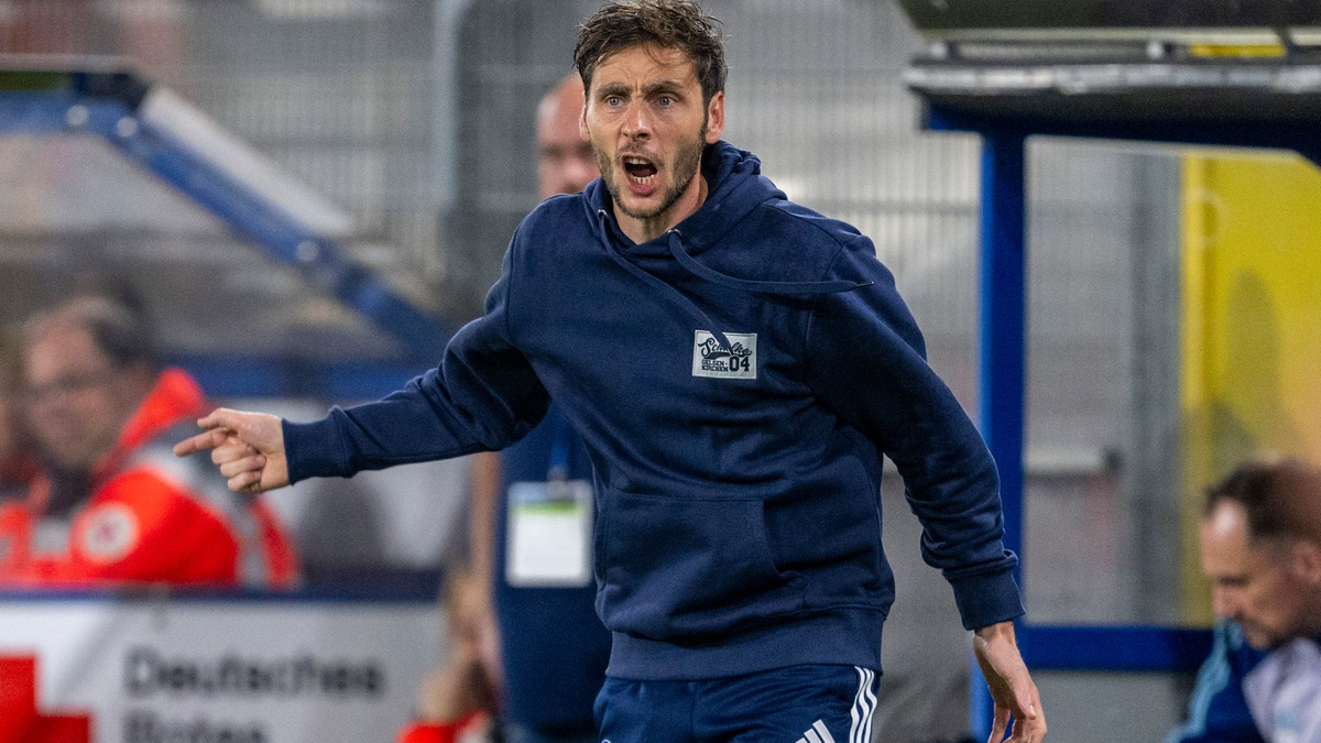 Interimstrainer beim FC Schalke 04: Matthias Kreutzer. - Foto: David Inderlied/dpa