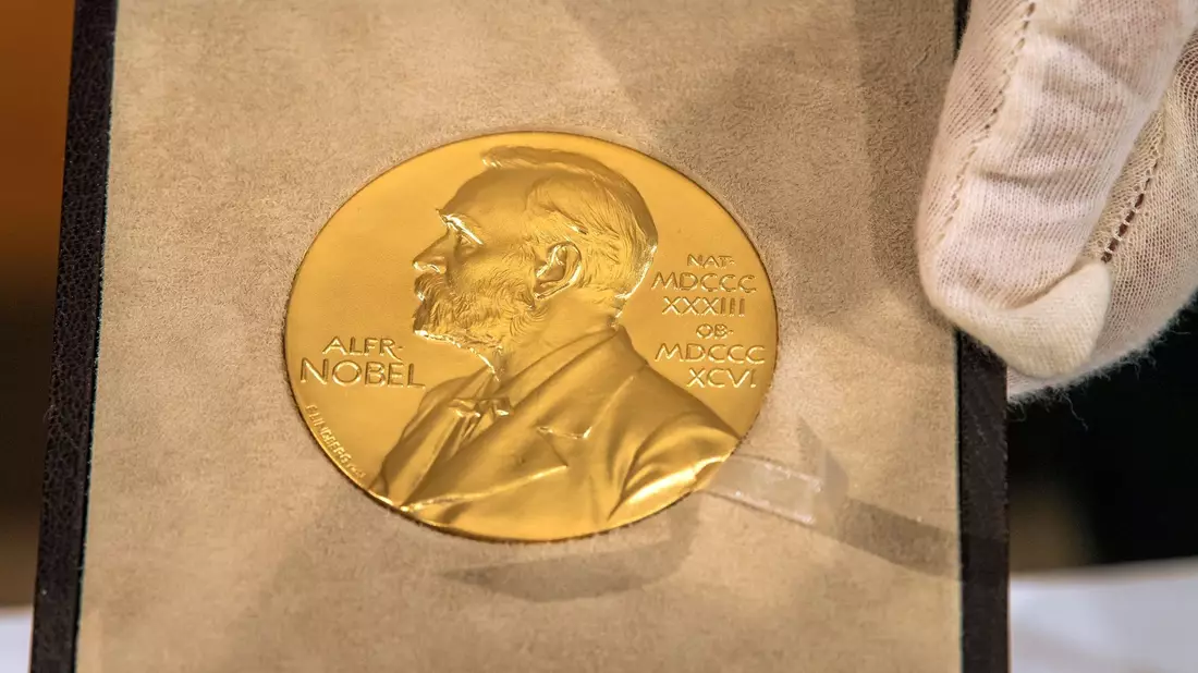 Die Vergabe der Nobelpreise steht an. - Bild: Peter Kneffel/dpa/Pool/dpa