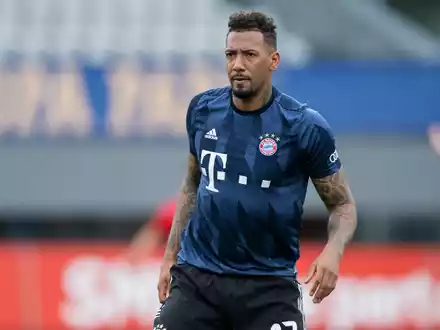 Hat bis zum Sommer beim italienischen Erstligisten US Salernitana unterschrieben: Jerome Boateng. - Foto: Tom Weller/dpa