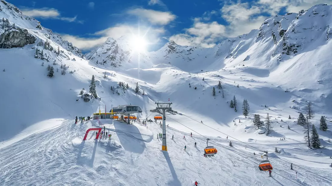 Winterurlaub in Österreich wird in der kommenden Saison erneut deutlich teurer. - Bild: Hauser Kaibling/Schladming-Dachstein/dpa-tmn/Archiv