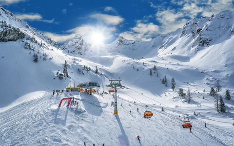 Winterurlaub in Österreich wird in der kommenden Saison erneut deutlich teurer. - Foto: Hauser Kaibling/Schladming-Dachstein/dpa-tmn/Archiv