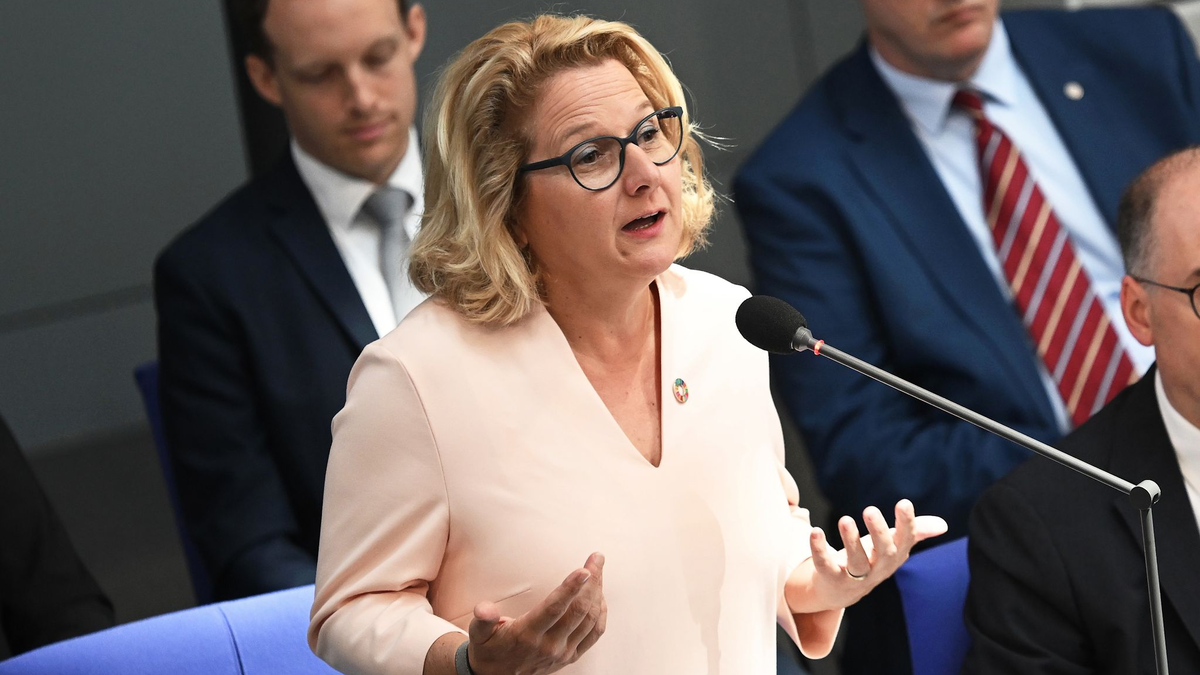 «Wir müssen Fluchtursachen bekämpfen, nicht Flüchtlinge. Niemand flieht freiwillig», sagt Entwicklungsministerin Svenja Schulze. - Foto: Britta Pedersen/dpa