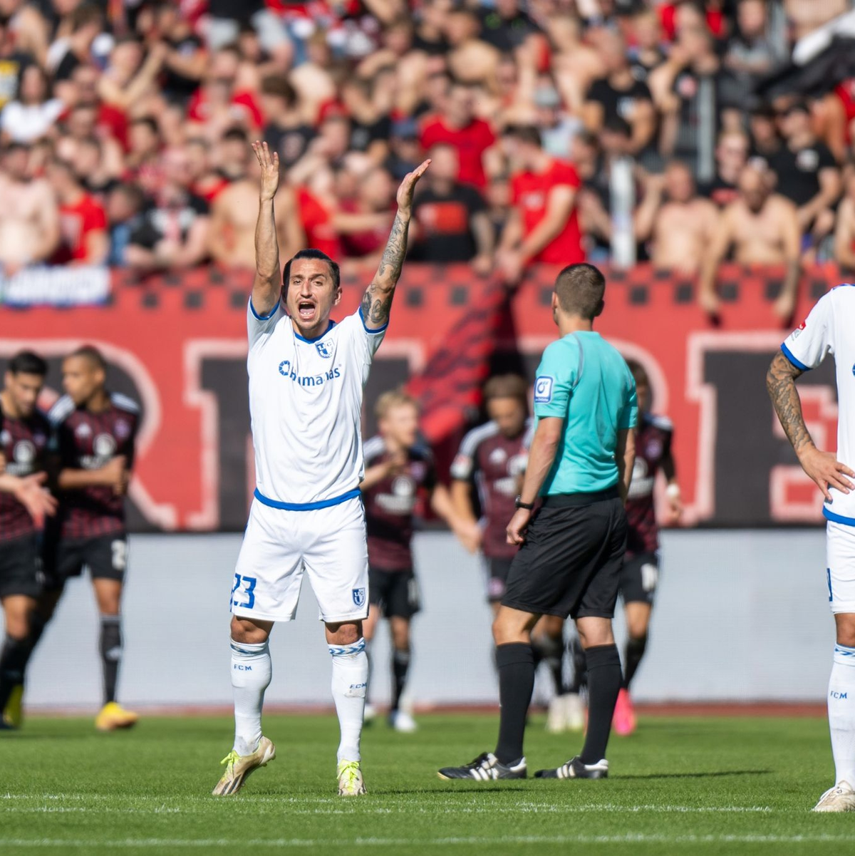 Sorgte im Heimspiel gegen den 1. FC Magdeburg mit seinem Treffer für den Heimsieg: Nürnbergs Felix Lohkemper. - Foto: Ulrich Gamel/kolbert-press/dpa