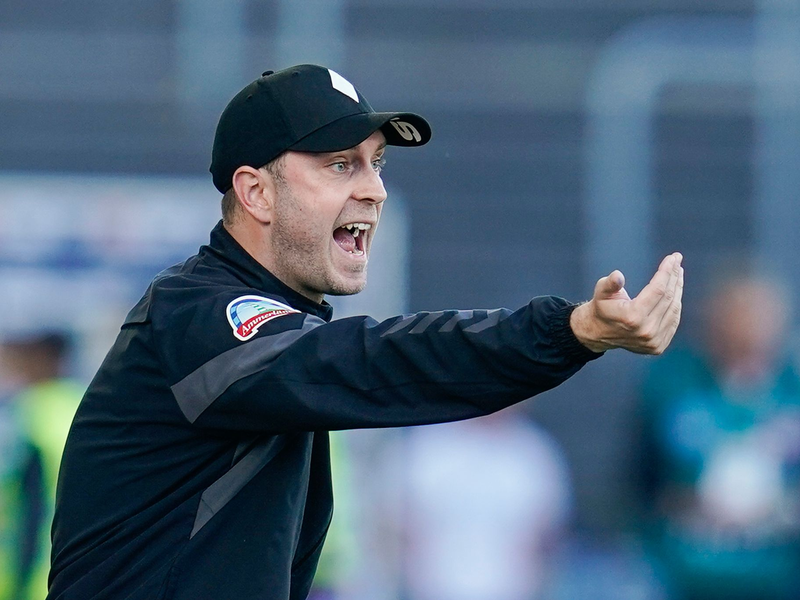 Bremens Trainer Ole Werner ist mit der Leistung seiner Mannschaft unzufrieden. - Foto: Uwe Anspach/dpa